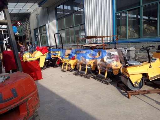 福瑞得機械座駕壓路機，手扶壓路機，小型灌縫機，井蓋切割機及時發(fā)貨