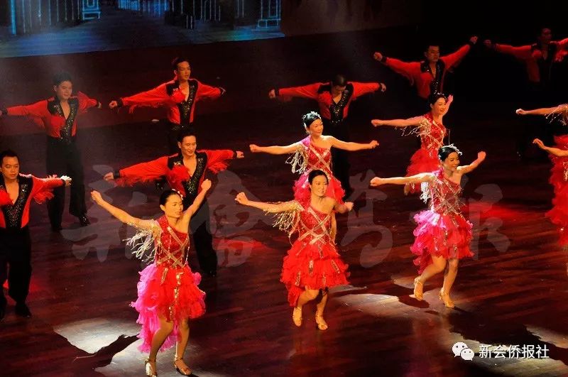 最新排舞女王分解動(dòng)作，與自然美景的舞步之旅